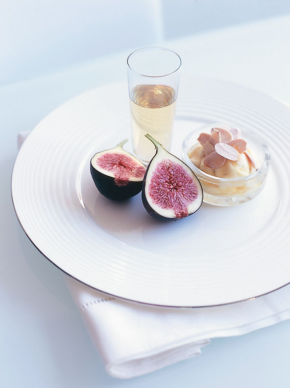 In Season | Toasted Almond Mascarpone Figs